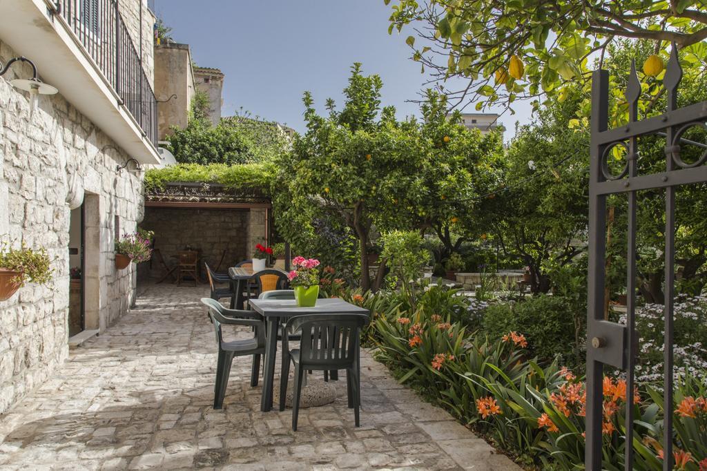 B&B Il Giardino Dei Mandarini Modica Eksteriør bilde